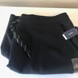 NWTs! Men's GapFit Performance Soft Knit Shorts Black  Size XL